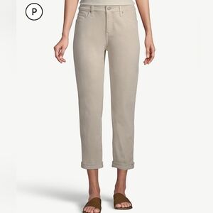 Chicos platinum sz 2 tan crop jeans sz 12 WP210